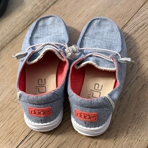 Hey Dude ladies heathered blue and pink shoes size 9